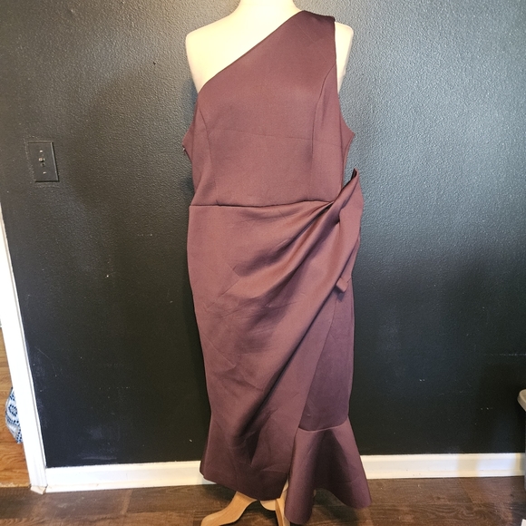 ASOS Design One Shoulder Tucked Peplum Pencil Midi Dress - Picture 2 of 5